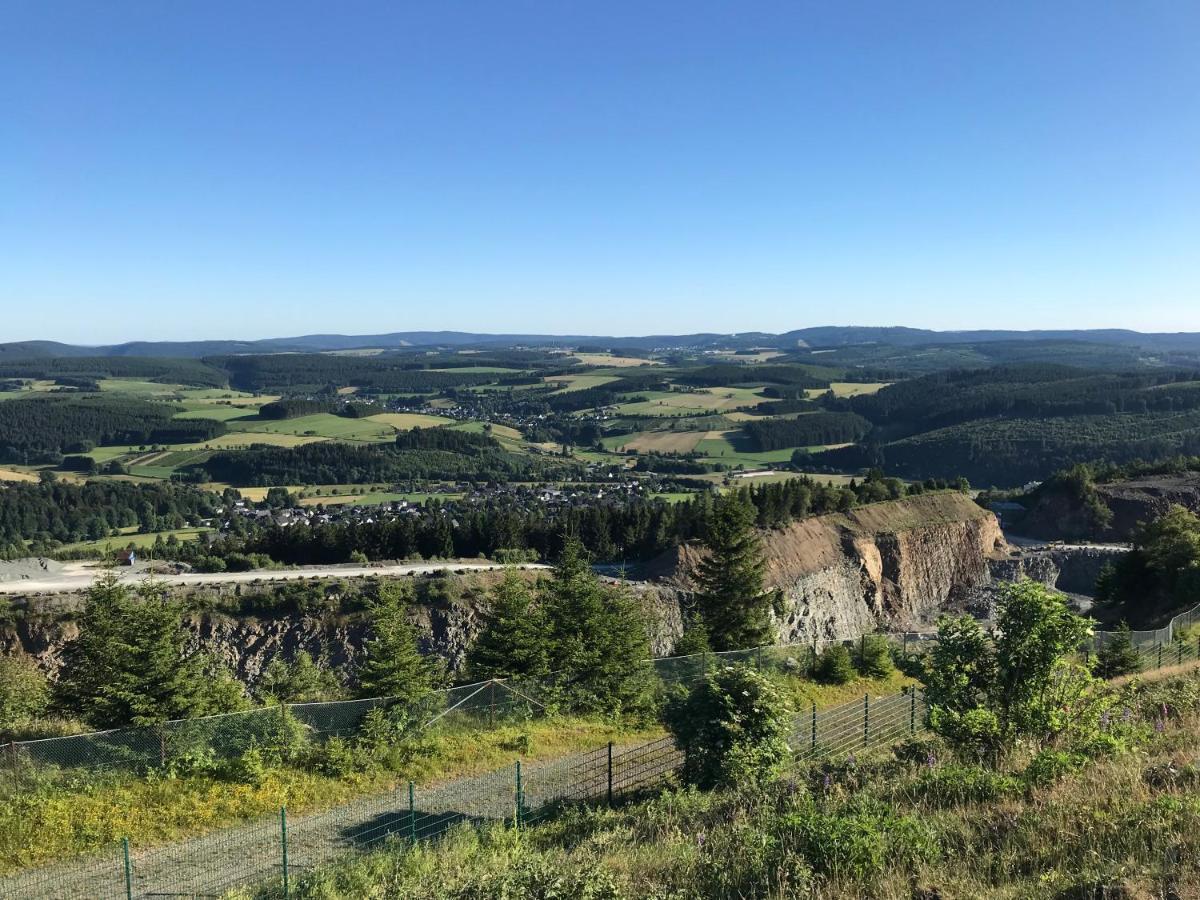 Aktiv-Ferienwohnung "Snow & Bike"- Zentral Zwischen Winterberg Und Willingen Kültér fotó